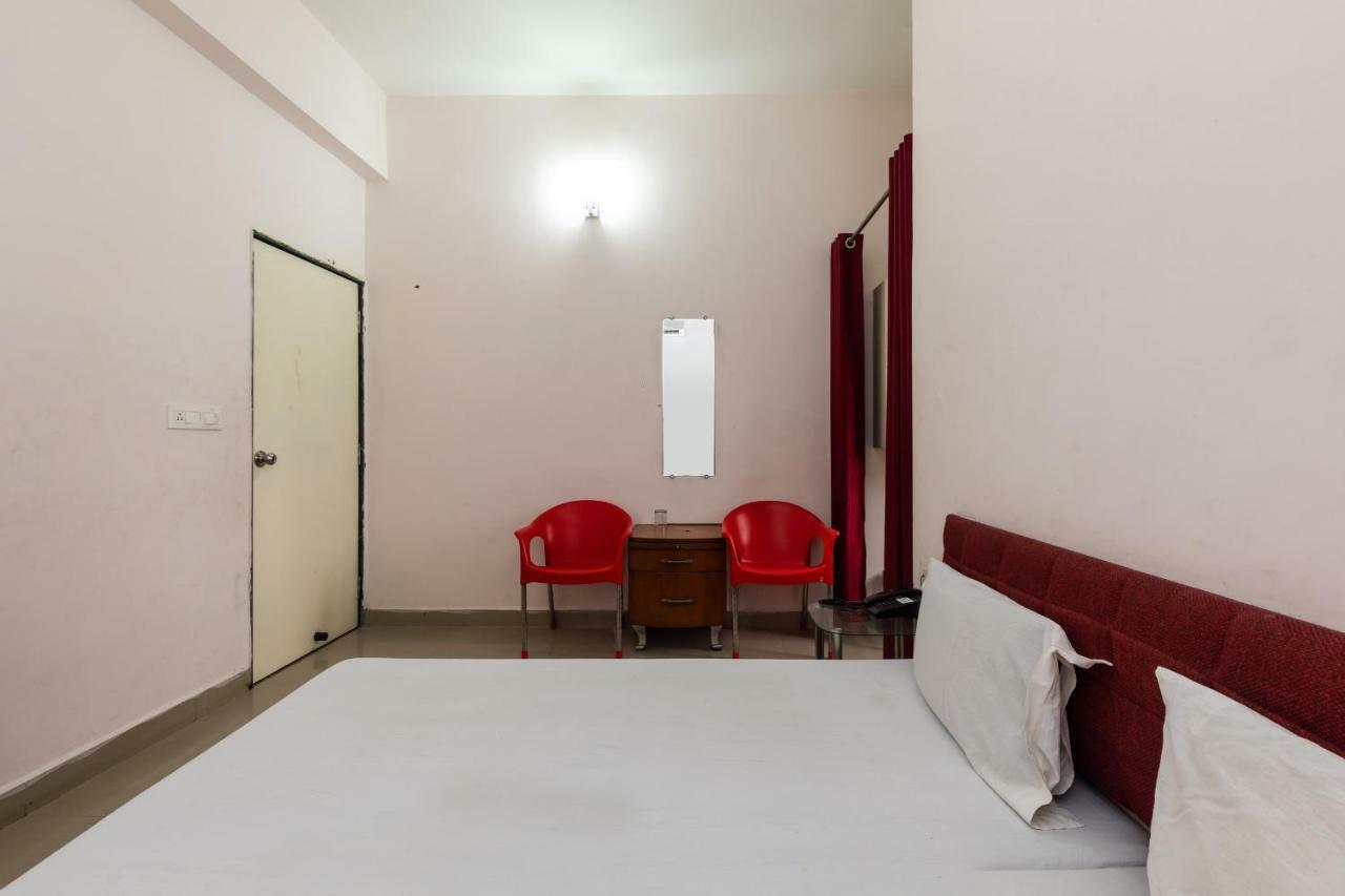 Spot On 48618 Vasundhara Gardens Hotel โบปาล ภายนอก รูปภาพ