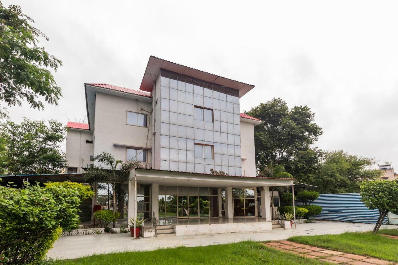 Spot On 48618 Vasundhara Gardens Hotel โบปาล ภายนอก รูปภาพ