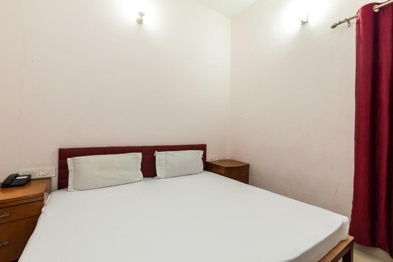Spot On 48618 Vasundhara Gardens Hotel โบปาล ภายนอก รูปภาพ