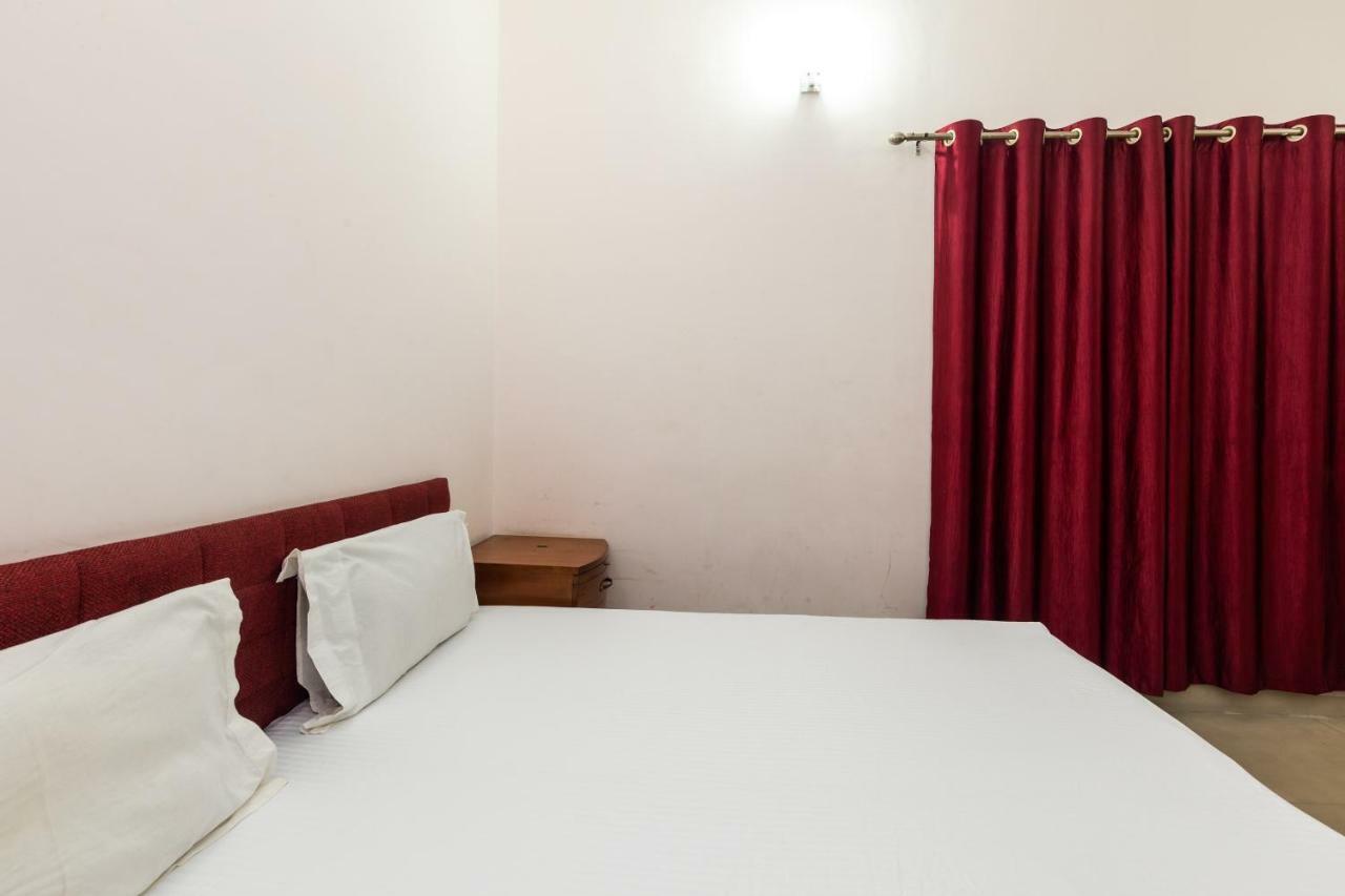 Spot On 48618 Vasundhara Gardens Hotel โบปาล ภายนอก รูปภาพ